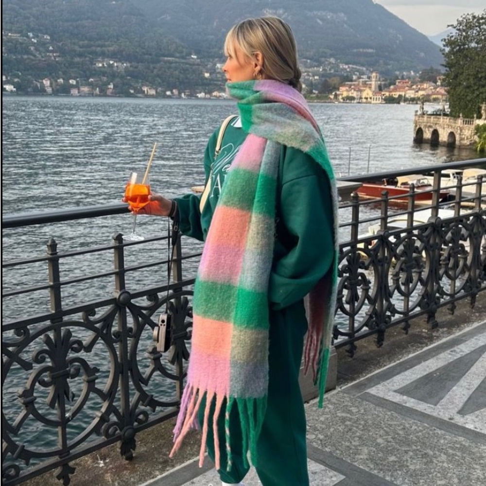 Multicolor Oversized Blanket Scarf